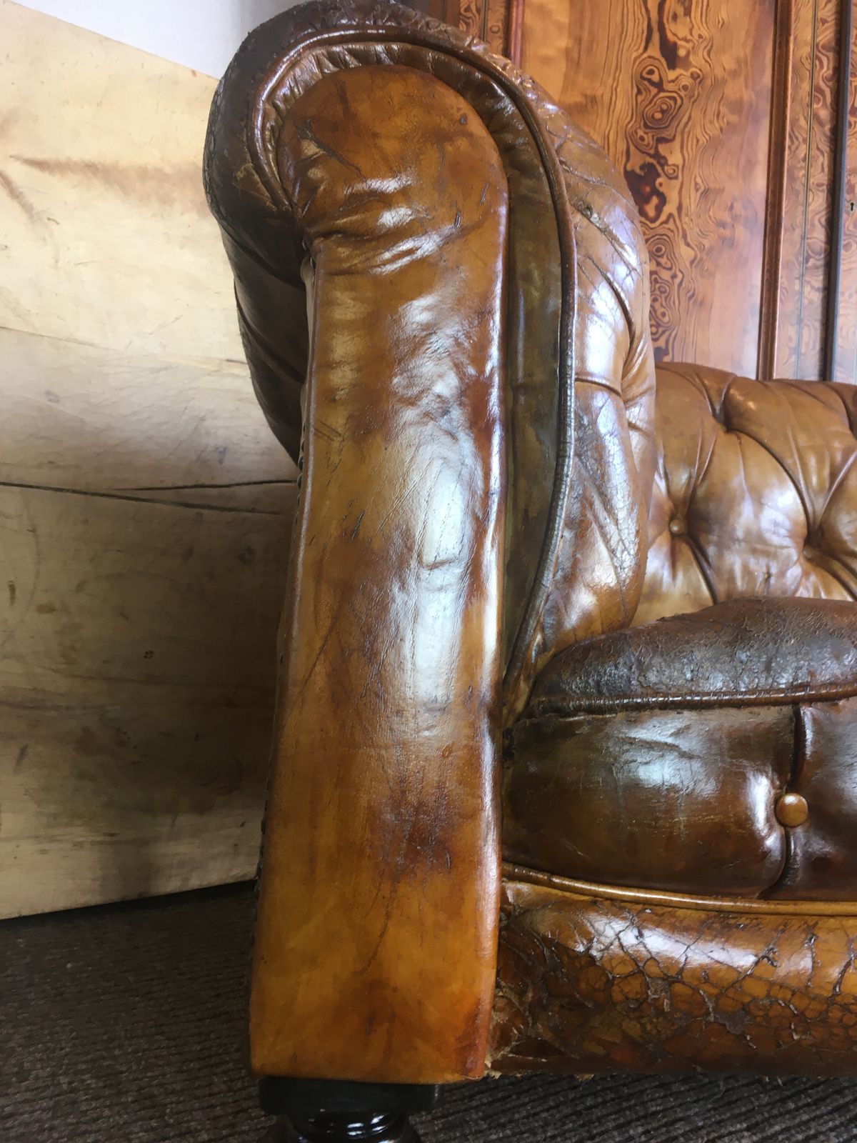 Victorian Leather  Chesterfield Sofa photo vinterior