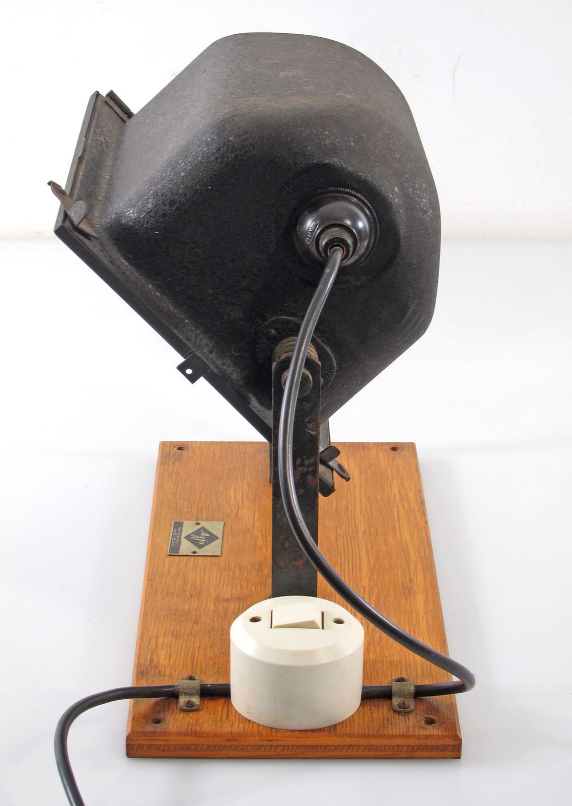 Agfa 1930 Bauhaus Darkroom Lamp photo vinterior