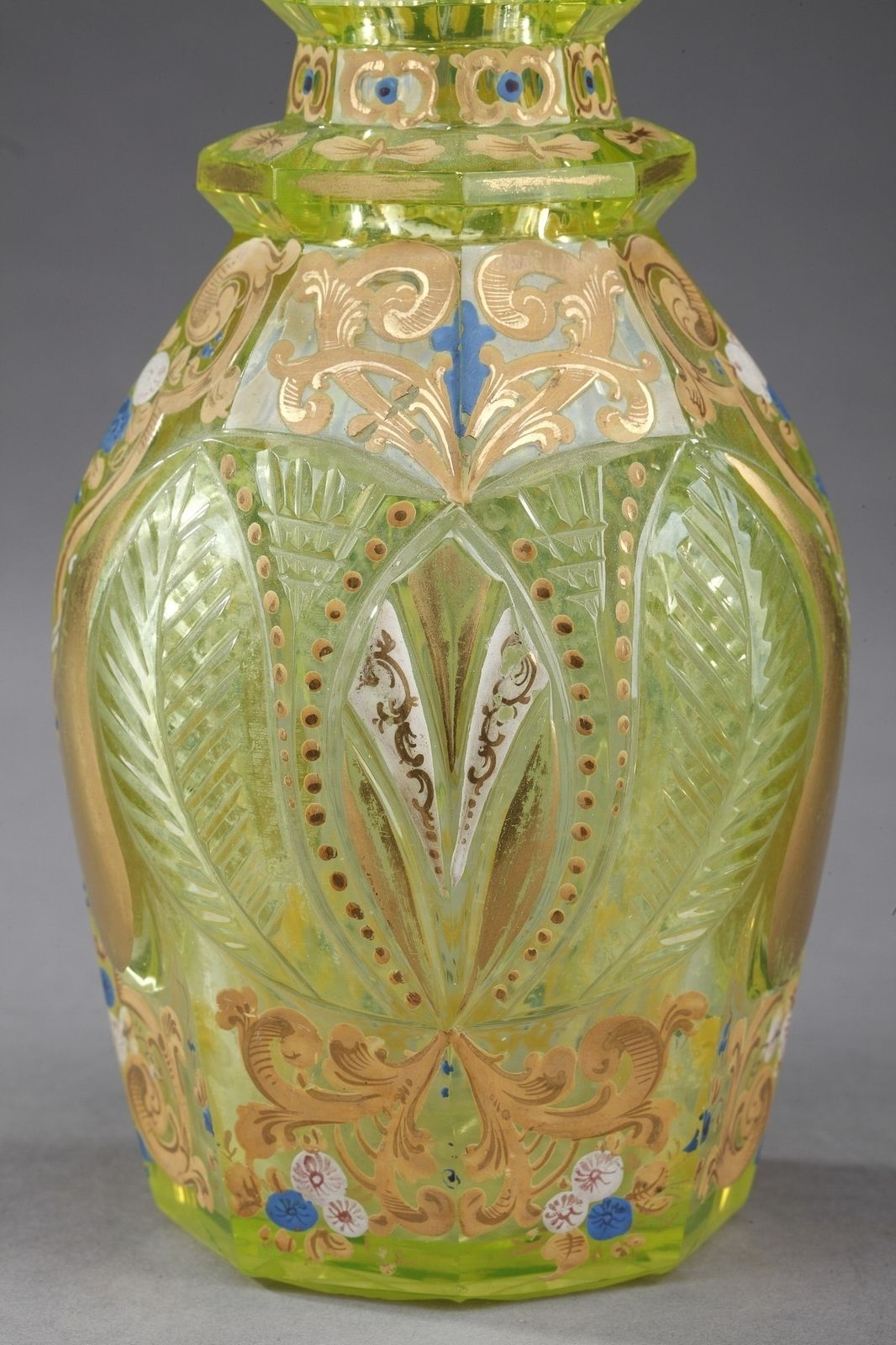 Ouraline Glass Decanter, Bohemia, 19th Century photo vinterior