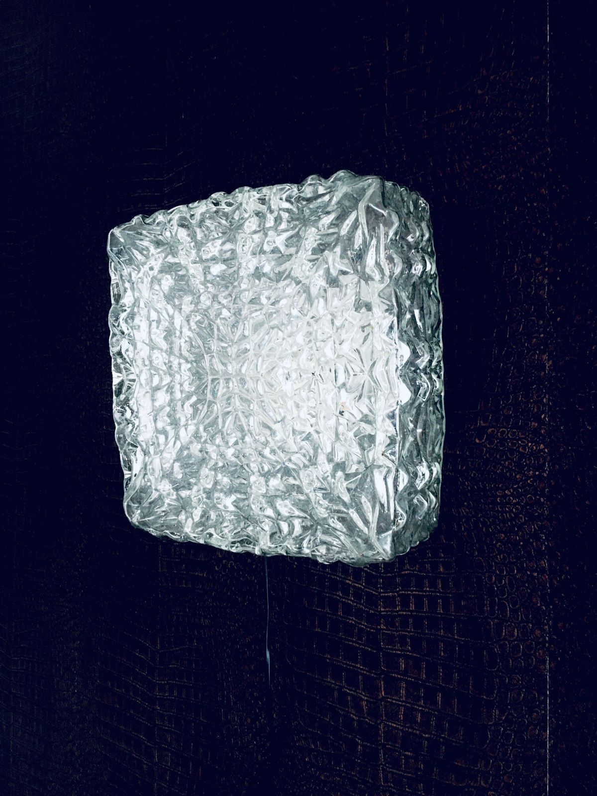 photo for sale Grote Facetglazen Wandlamp Uit De Jaren 1960
