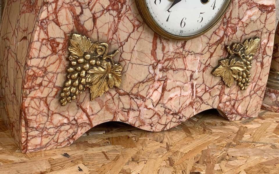 Art Deco Pink Marble Set Of Mantle, Desk Or Chapel Clock With Bronze Details photo 2230.0