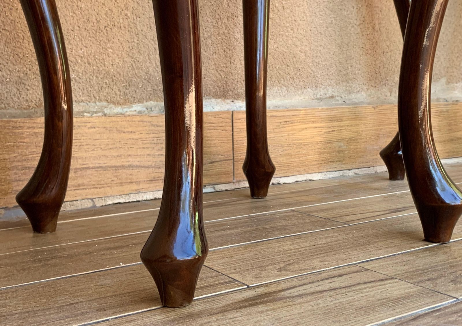 photo vinterior Paire ou table individuelle, tables basses ou d'appoint françaises en acajou et loupe