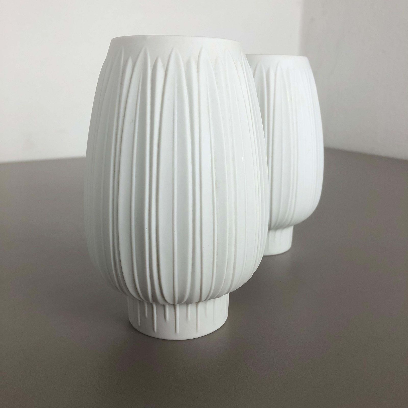 photo for sale Set Of 2 Porcelain Op Art "Artichoke" Vase By Heinrich Selb, Germany, 1970s