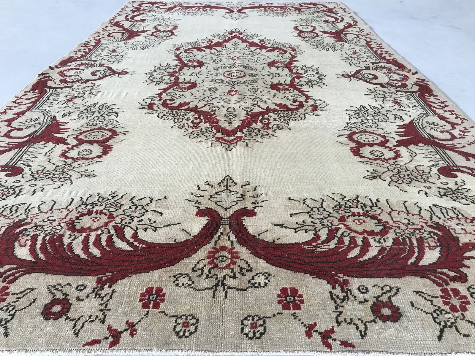 photo for sale Small Rug, Pastel Rug,Turkish Oushak Rug,Anatolian Rug,Vintage Rugs,Home Living,Handwoven Rug Decorative Rug,Area Rug,Carpet Rug