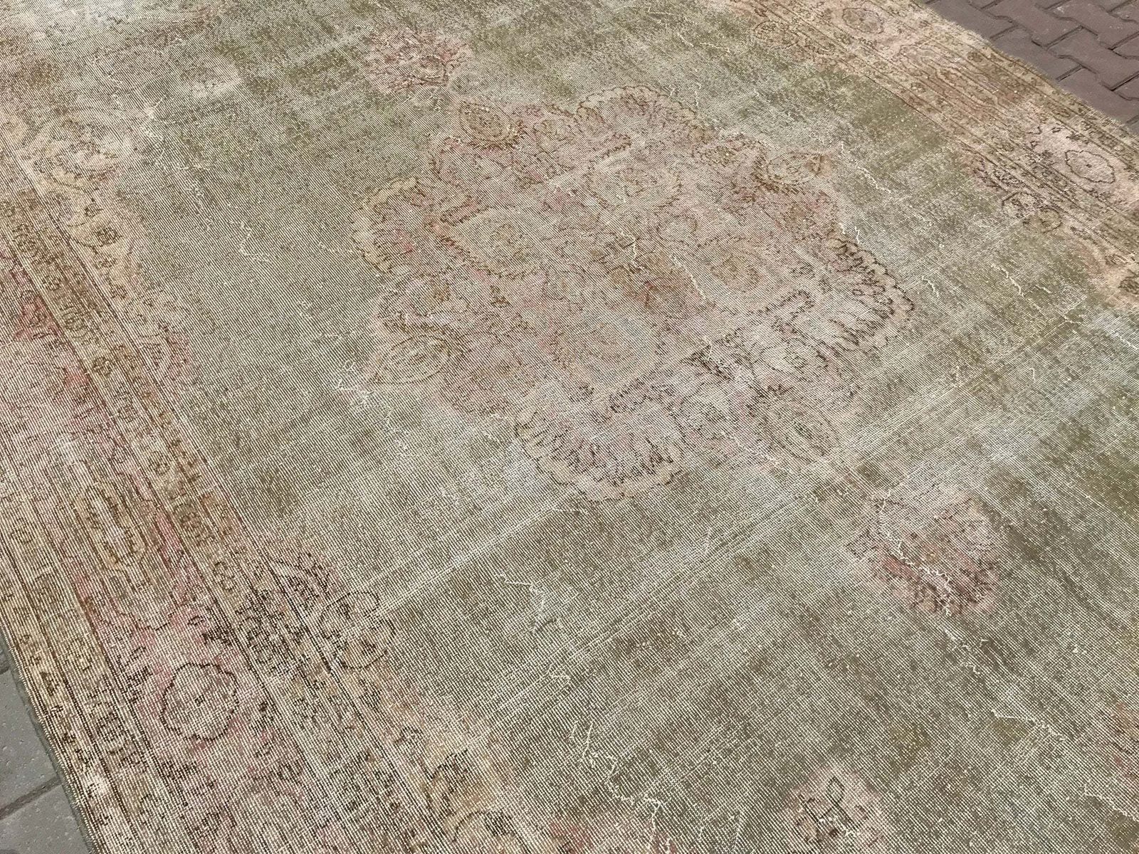 Turkish Rug,Oushak Rug,Vintage Rug,Design Rug,Home Living,Floor Rug,Wool Rug,Handwoven Rug,Handmade Rug,Vintage Turkish Rug photo vinterior