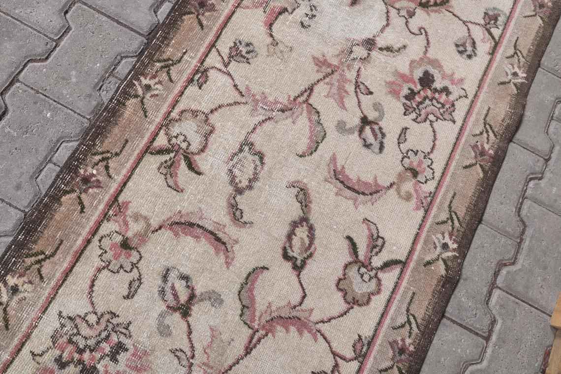 2.5 X 11.3ft,Anatolian Runner, Turkish Runner Rug, Rare Beige Runner Rug, Vintage Runner Rug, Hallway Rug,Oushak Runner Rug,Rug,Bohemian Rug photo vinterior