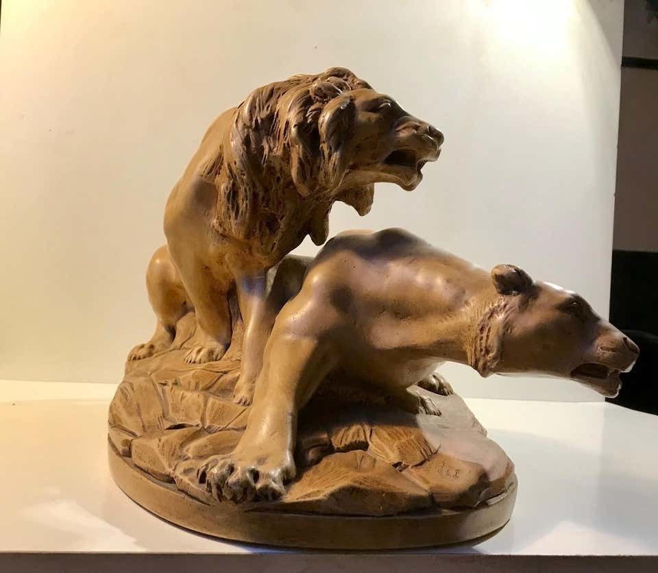 photo furniture French Art Deco Sculpture Of Lions A L'affut By A. Martinez, Paris 1924