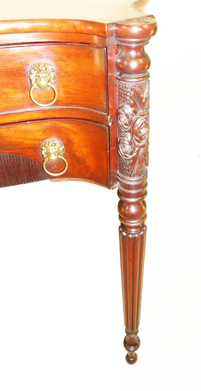 American 19th Century Federal Mahogany Serpentine Table (America, Circa 1810) photo vinterior