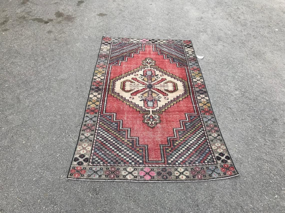 3'4x6'2 Ft,Dıstressed Anatolian Rug,Rug Vintage,ınterior Desing,Bohemian Rug,Oushak Rug,Carpet Rug Handmade,Wool Rug,Decorative Rug,Alfombra photo vintage