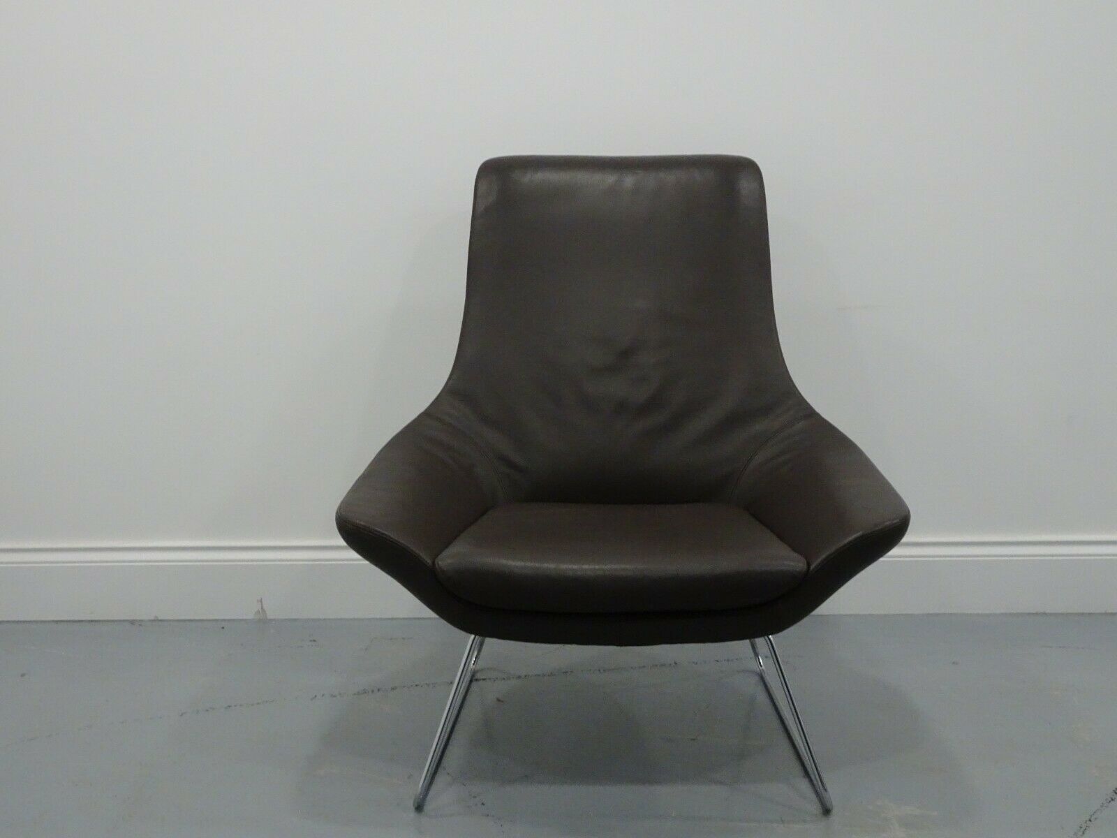 Pair Of Walter Knoll Flow Chair's In Premium Chocolate Leather photo vinterior