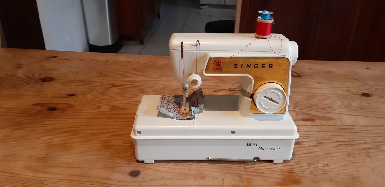 Old Sewing Machine Toy Singer 67 B13 photo for sale