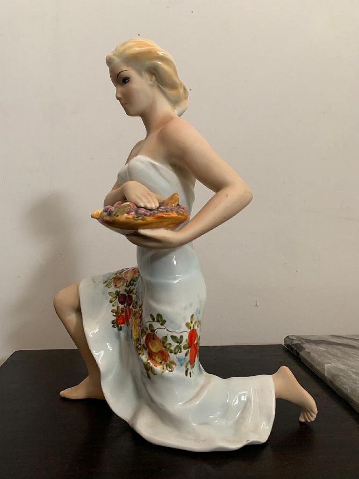 Ceramic Sculpture Of A Woman Carrying A Basket Of Fruit By Favaro Cecchetto, 50s photo vinterior