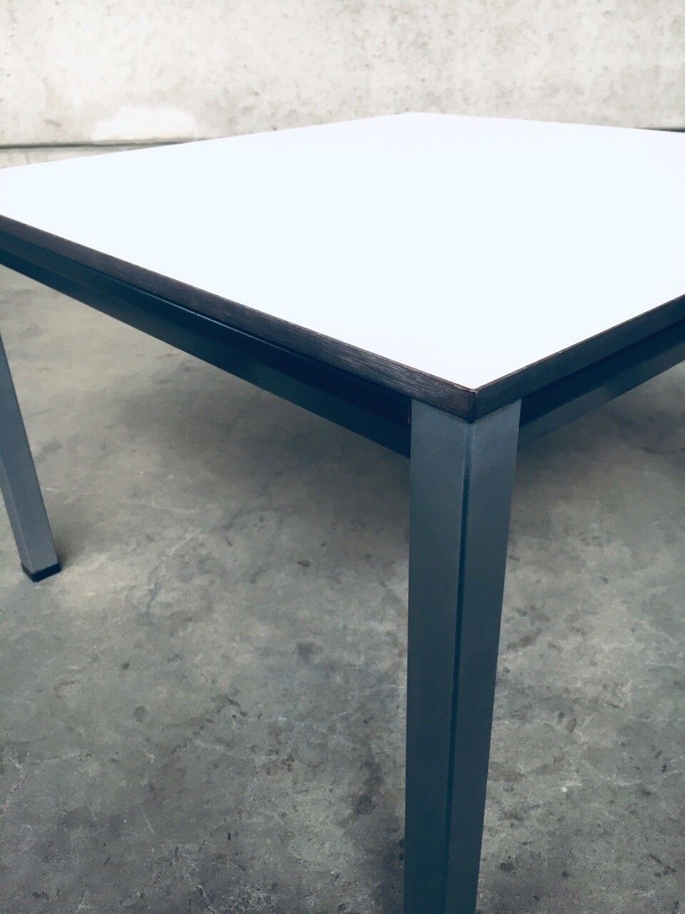 Mcm Square Facet Coffee Table By Friso Kramer For Ahrend De Cirkel, 1970s Holland photo vinterior