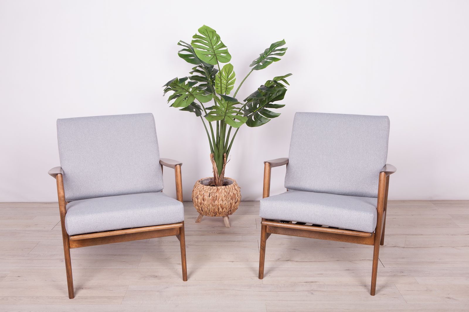 Model 300 139 Armchairs From Swarzędzka Factory, 1960s, Set Of 2