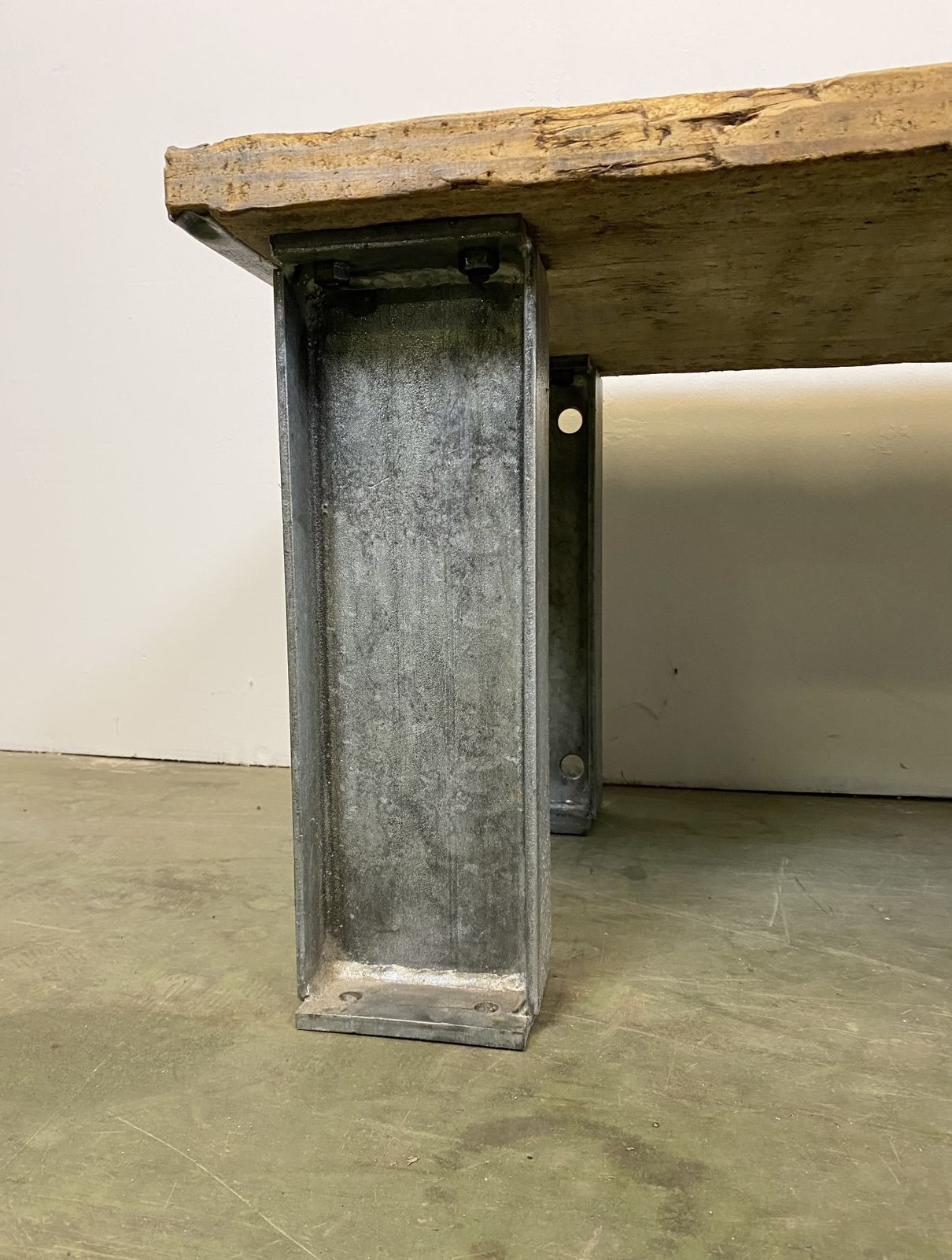 Industrial Coffee Table, 4x photo vintage