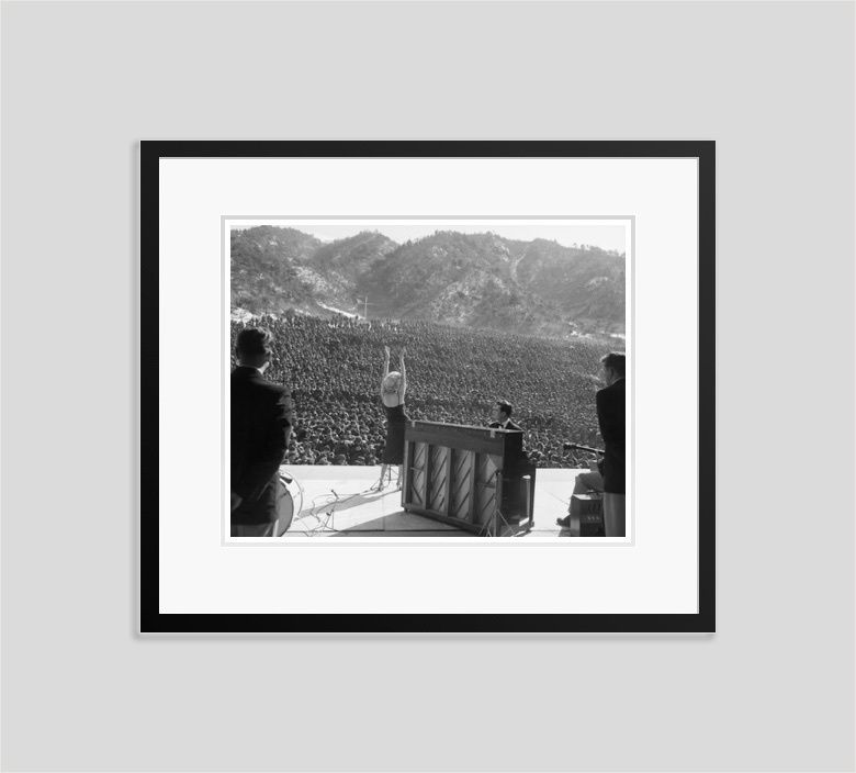 'Marilyn Monroe In Korea' 1954 Archival Pigment Print Framed In Black