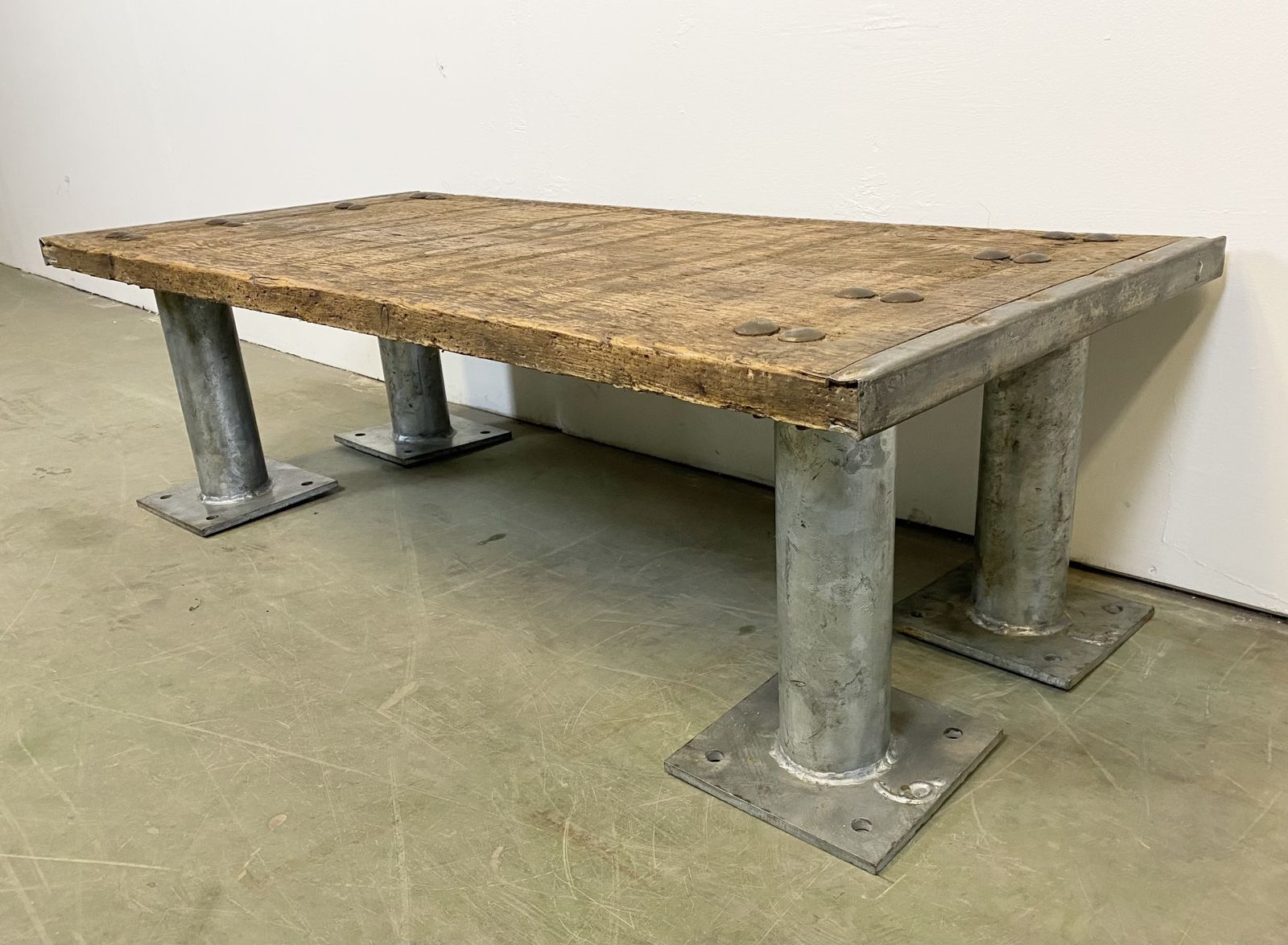 photo furniture Vintage Industrial Coffee Table