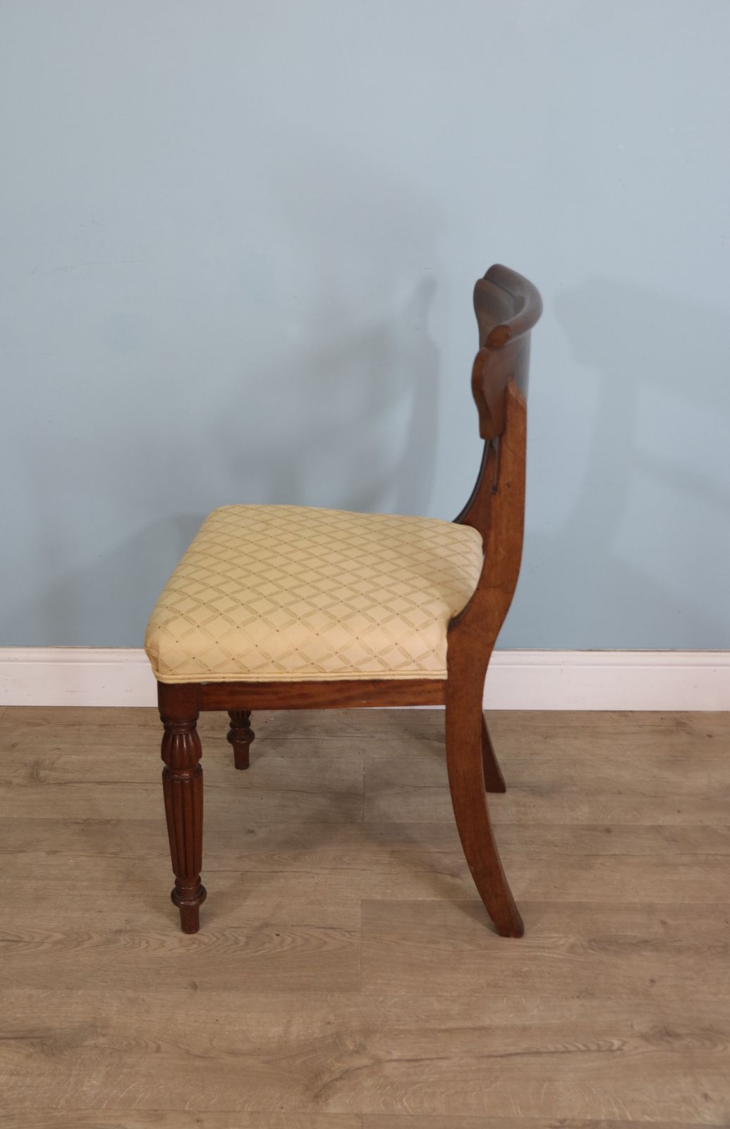 Manchester University. A Lovely Victorian Mahogany Bar Back Dining Chair photo vintage
