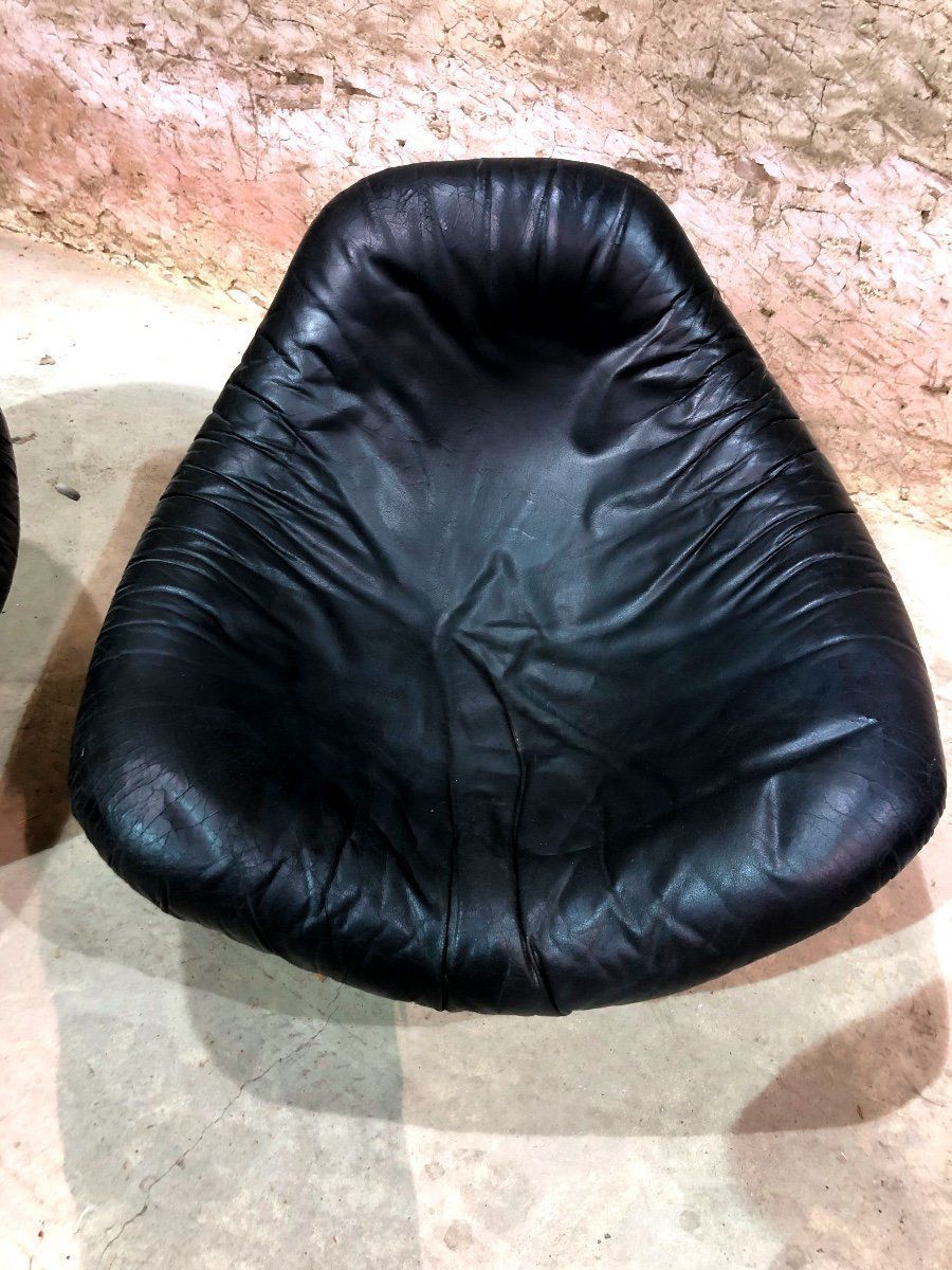 Pair Of Large Italian Armchairs In Leather And Fiberglass photo for sale