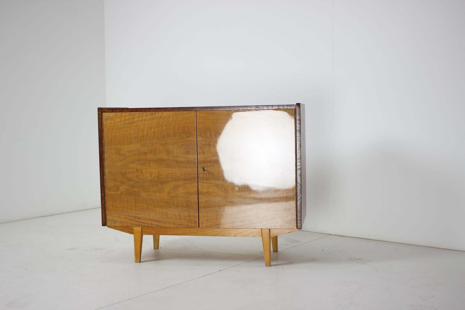 Mid Century Sideboard, Czechoslovakia. photo vinterior