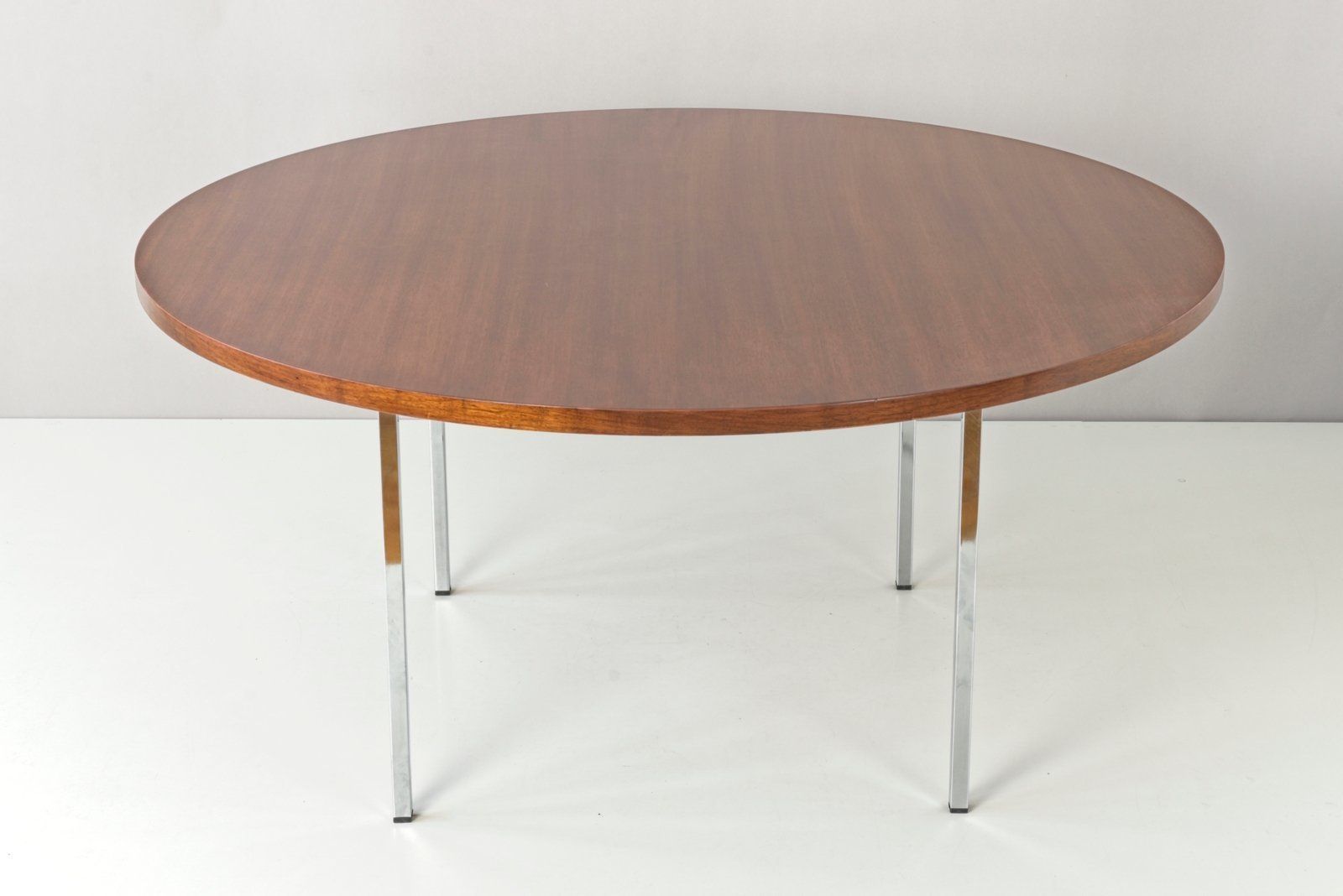 Furniture Swiss Round Conference Table By Florence Knoll Bassett For Knoll Inc. / Knoll International, 1960s photo