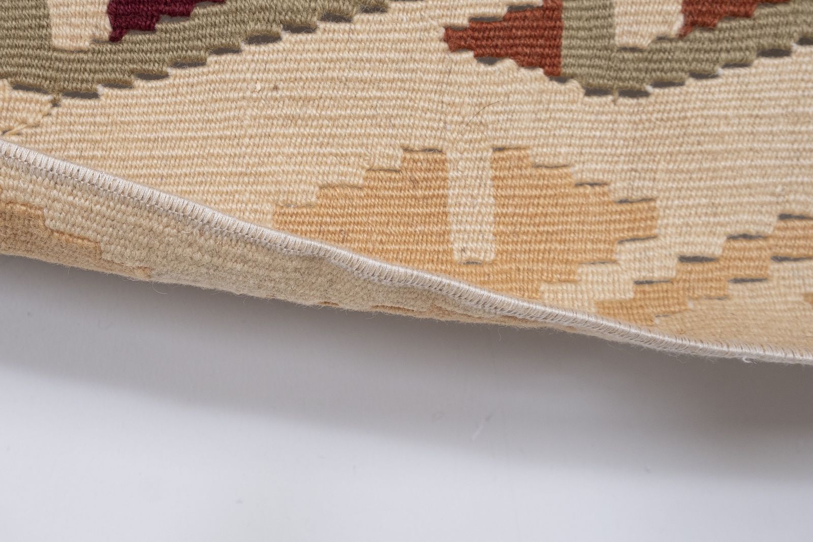 photo furniture Vintage Turkish Kayseri Kilim Rug 4' X 7'5"