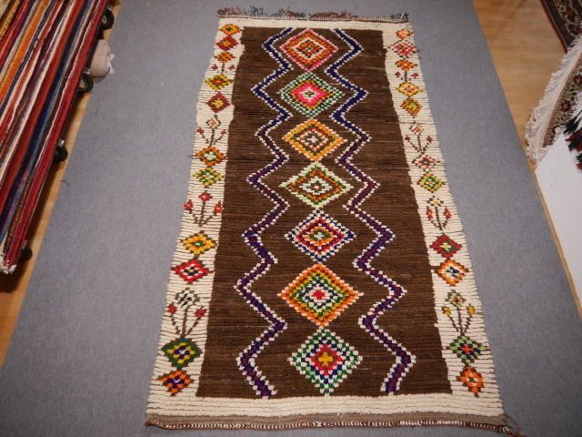 Moroccan Vintage Berber Rug photo buy