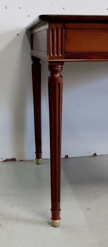 photo furniture Mahogany Desk, Louis XVI Period  18th Century