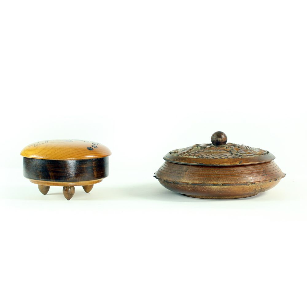 Set Of Two Vintage Handcrafted Bowls In Wood, Czechoslovakia 1960s photo vintage