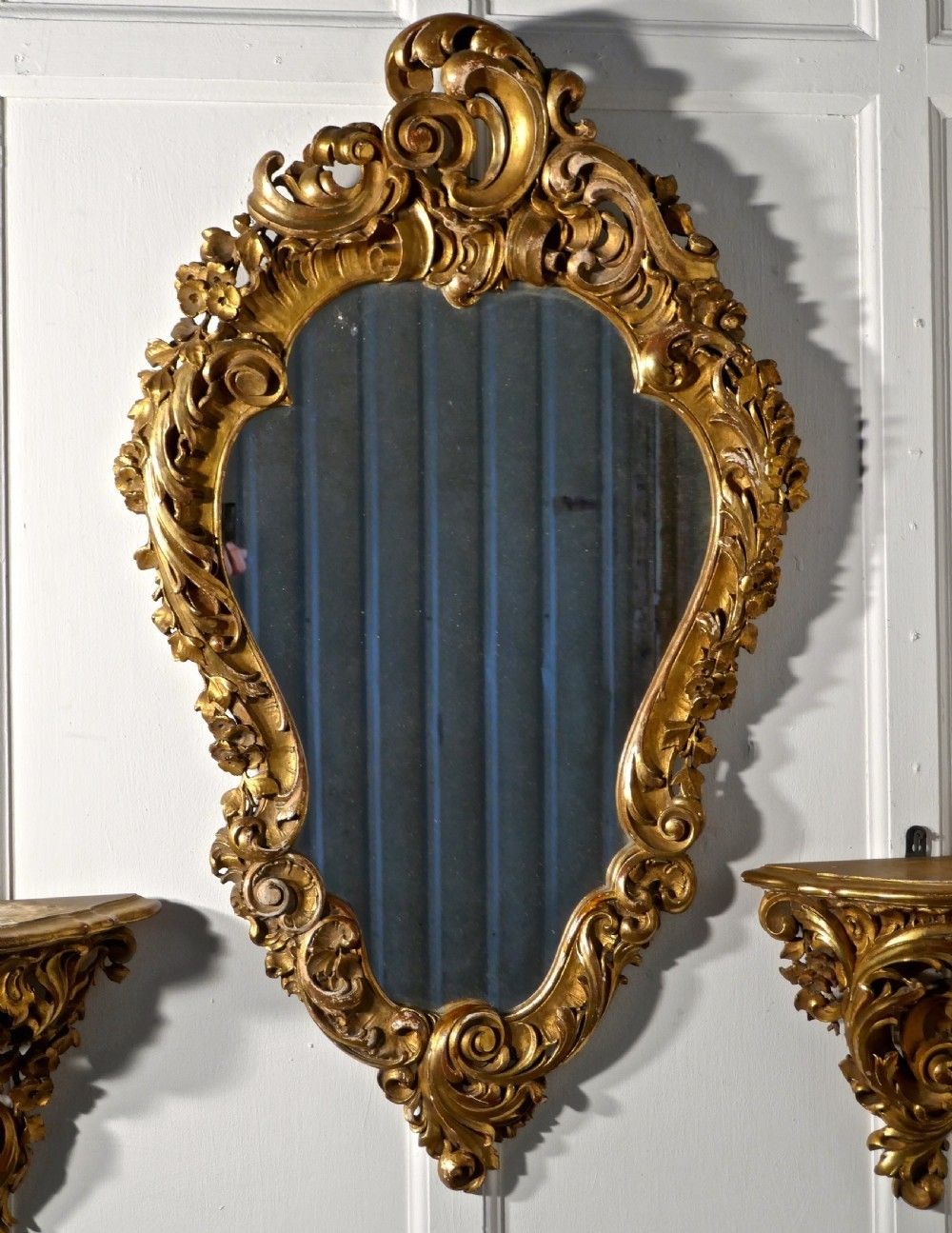 photo furniture Large 19th Century French Rococo Gilt Console Mirror And Wall Brackets Set