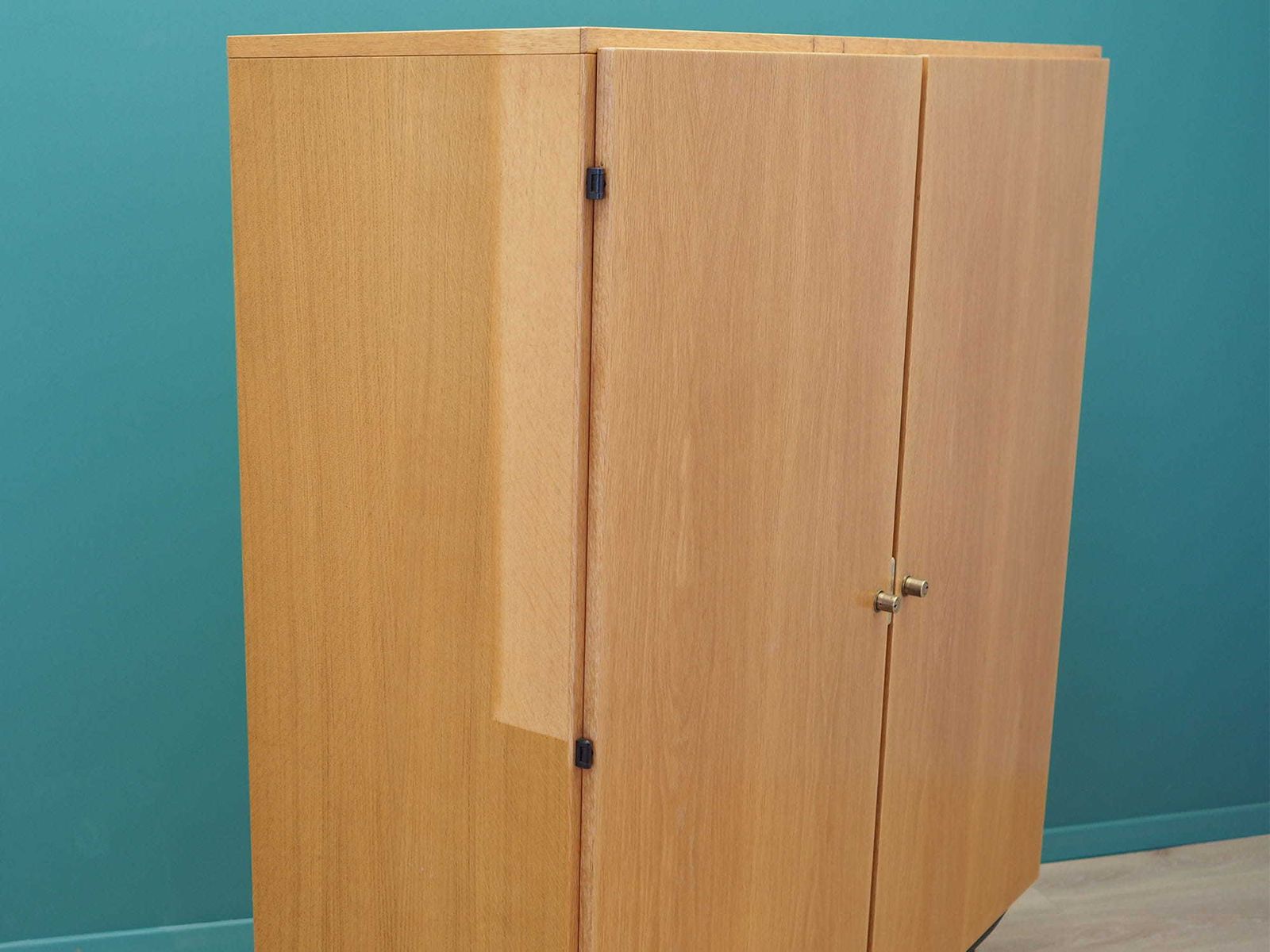 Ash Wardrobe, 70s, Danish Design, Production: Denmark photo vinterior