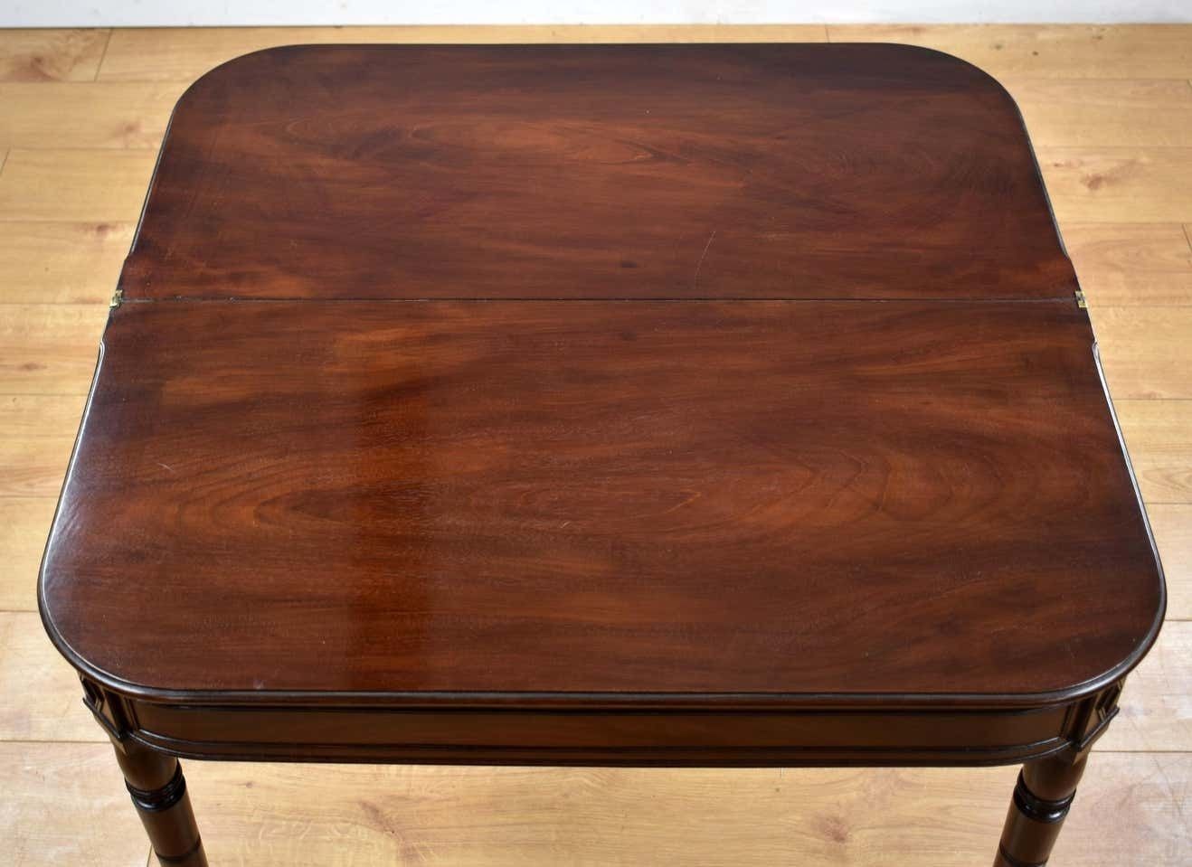 Georgian Mahogany Tea Table photo 750.0