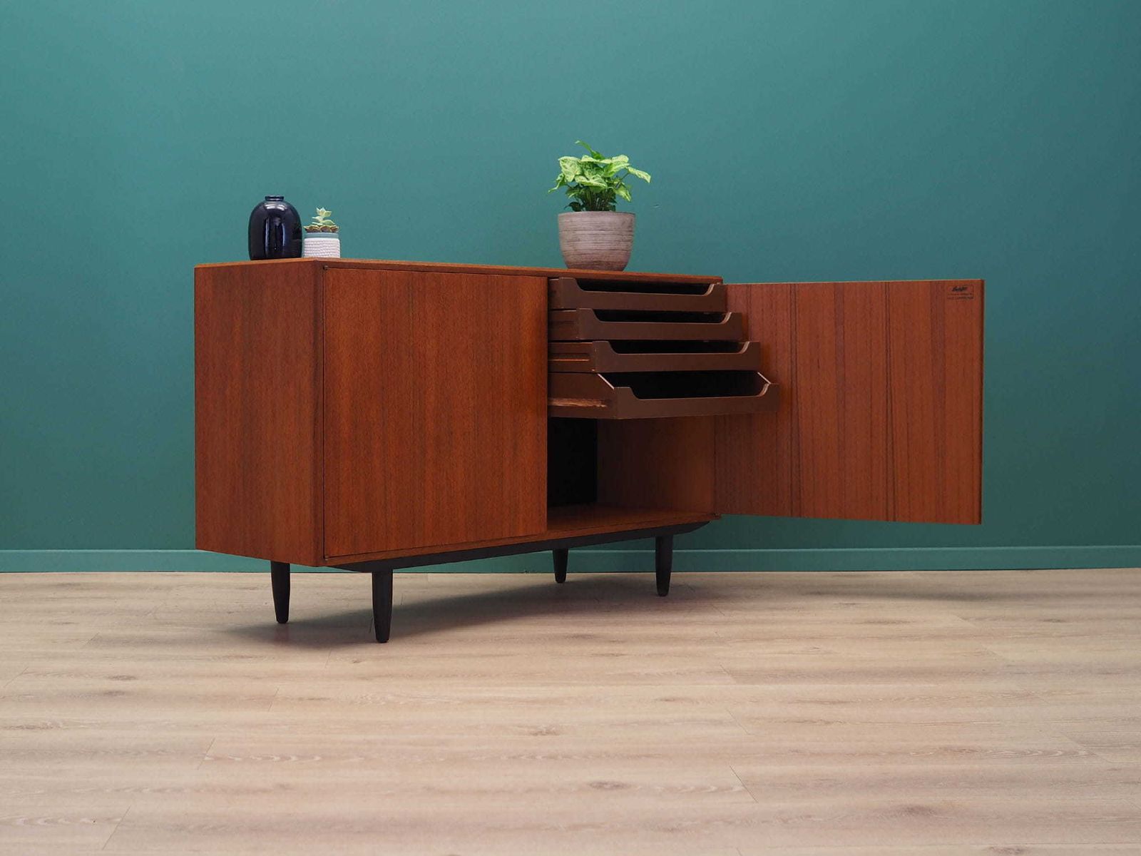 Teak Dresser, Scandinavian Design, 1960s, Designer: Bertil Fridhagen, Production: Bodafors photo vinterior