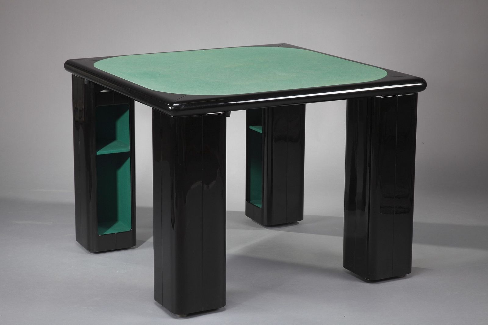 Table de jeu et chaises italiennes par Pierluigi Molinari pour Pozzi, 1970 photo for sale