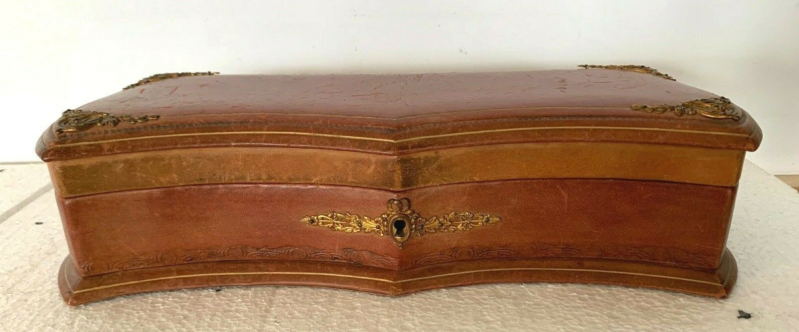 Jewelry Box In Leather And Brass Ornamentation, 20th Century photo furniture