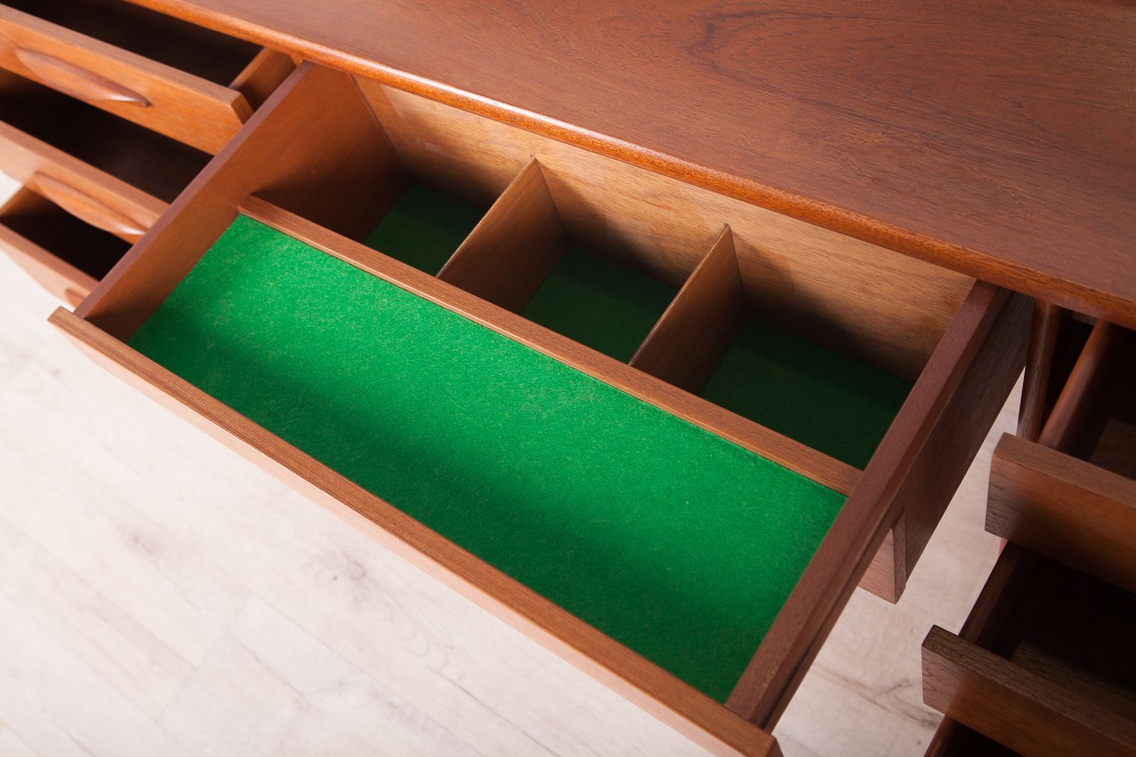 photo vinterior Mid Century British Dressing Table, 1960s