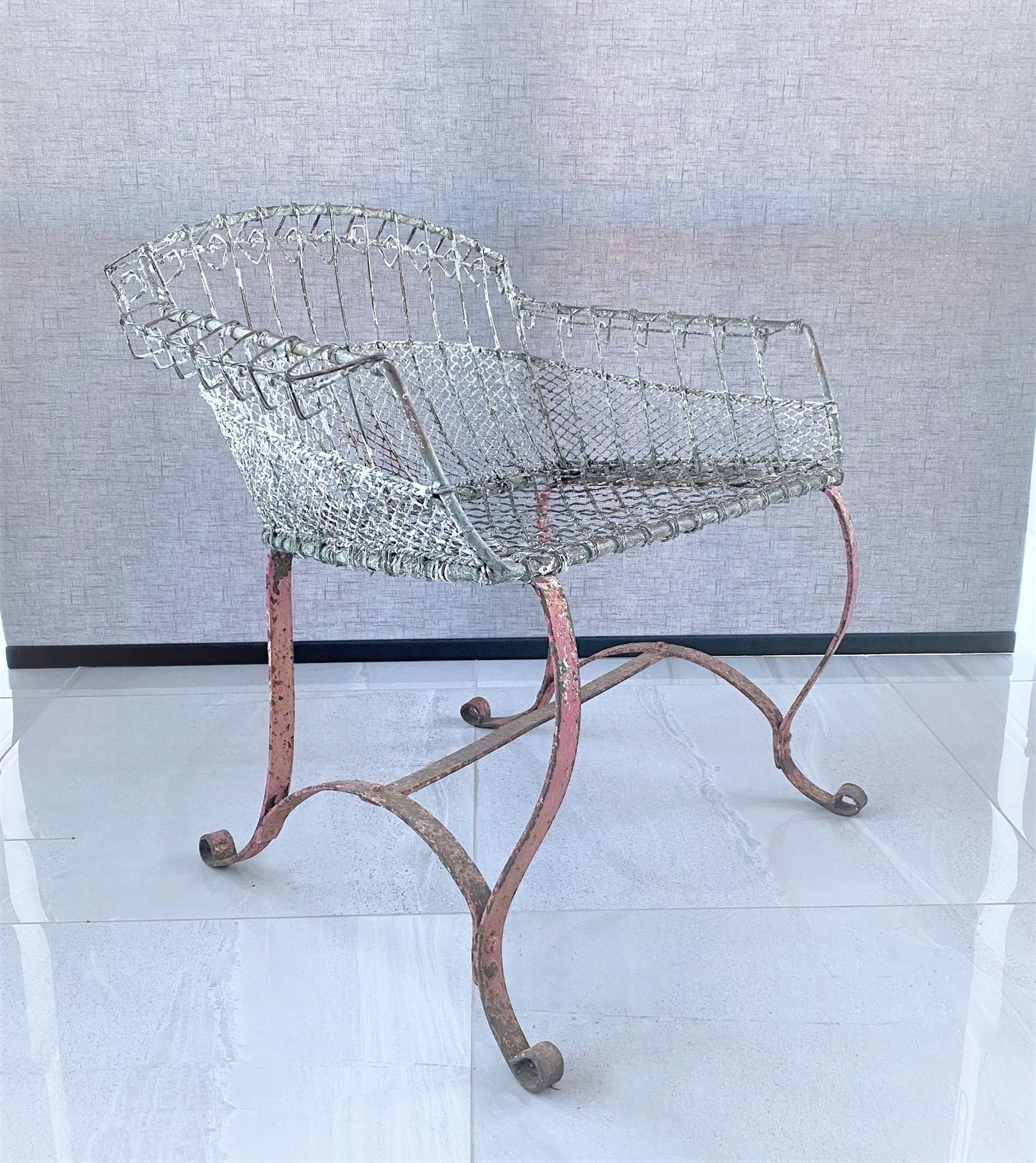 photo vinterior A Rare 1920s Wirework Garden Seat With Scroll Wrought Iron Feet