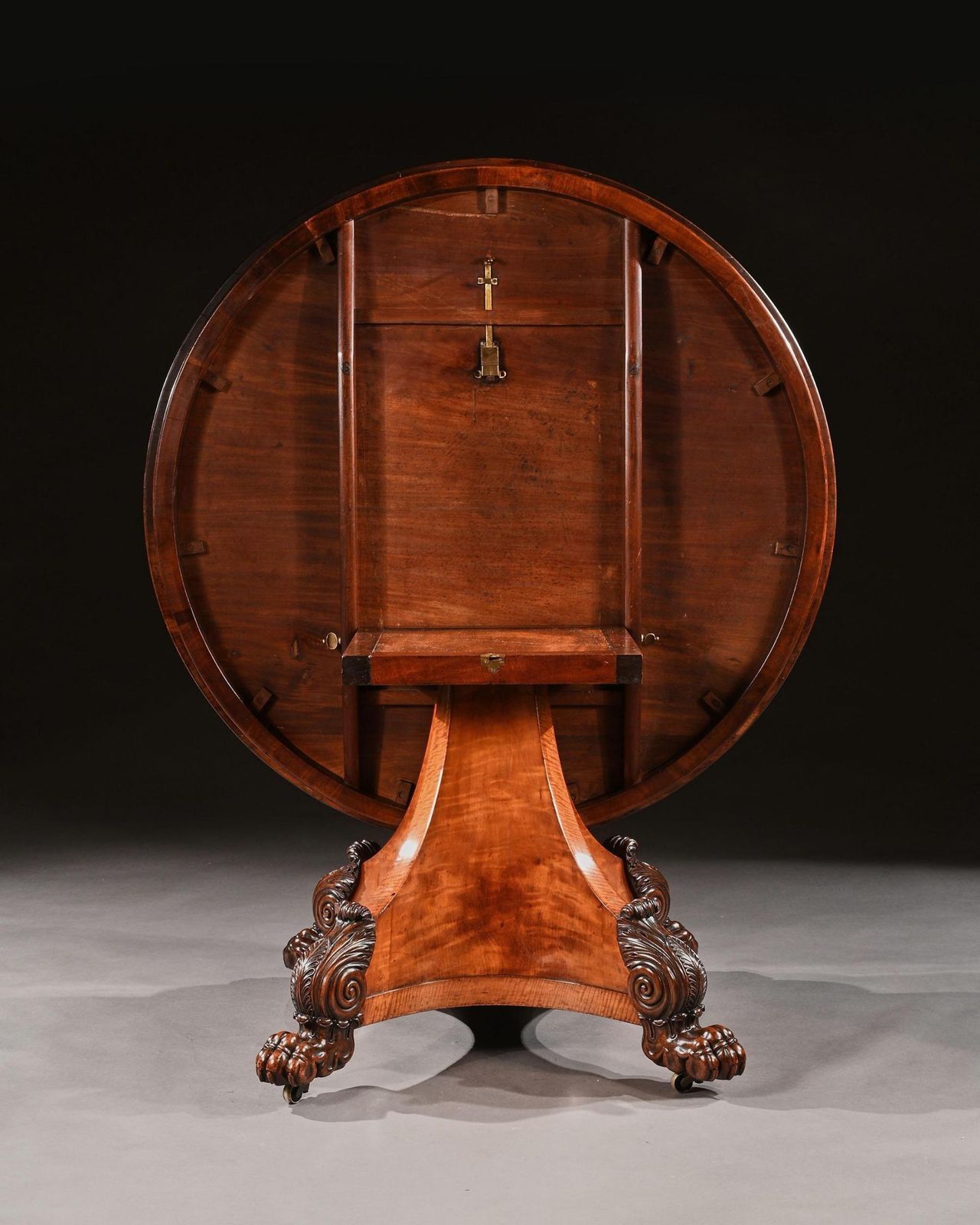 Rare 19th Century Peters Of Genoa Satinwood & Rosewood Centre Table. photo vintage