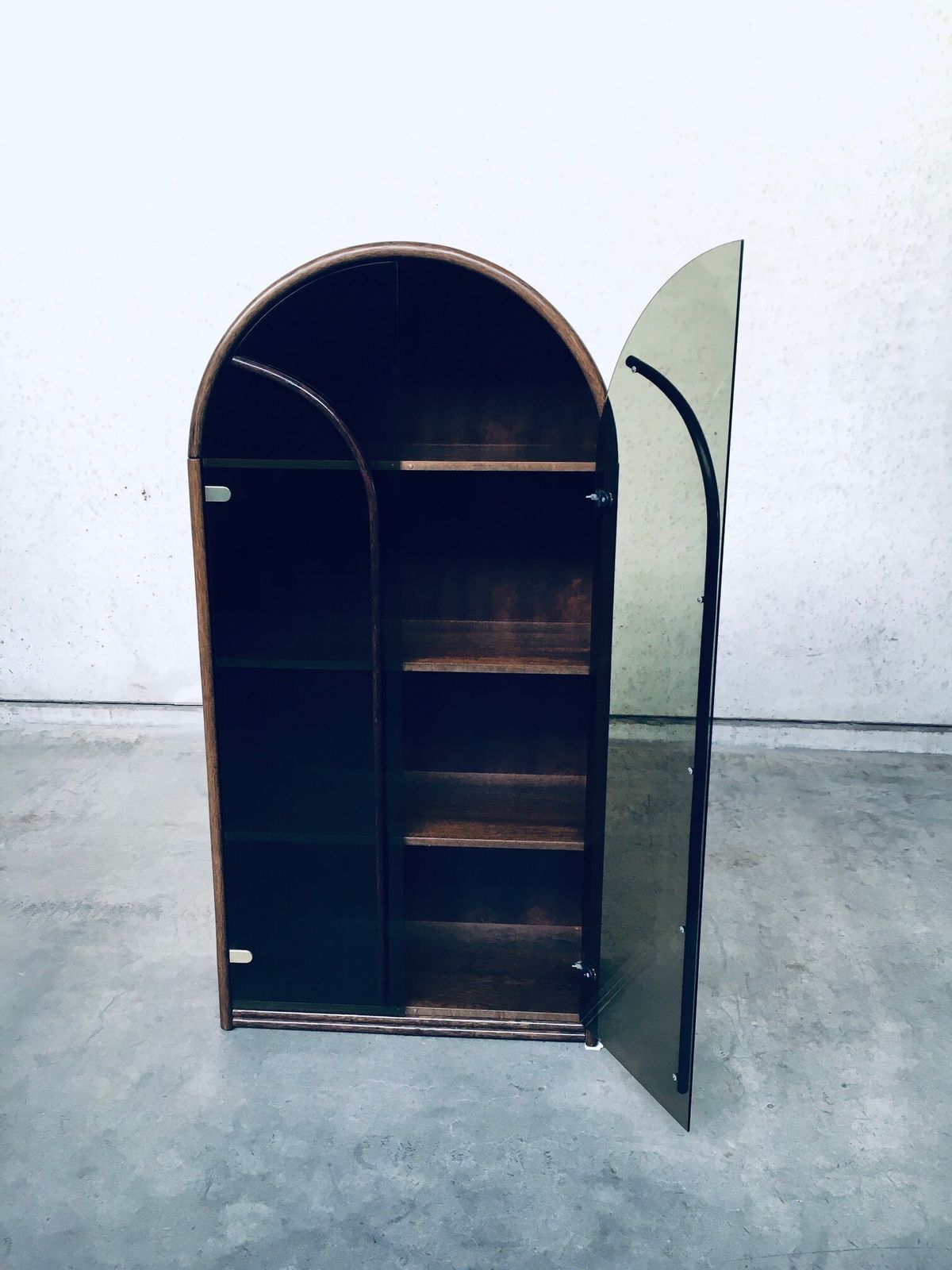 Vintage Design Hoge Vitrinekast Van Rotan En Bamboe, Jaren 1970 photo buy