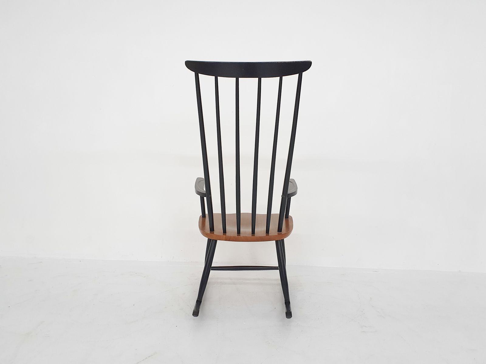 Mid Century Schommelstoel Met Spijlenrug, Nederland, Jaren 1960 photo Meubels