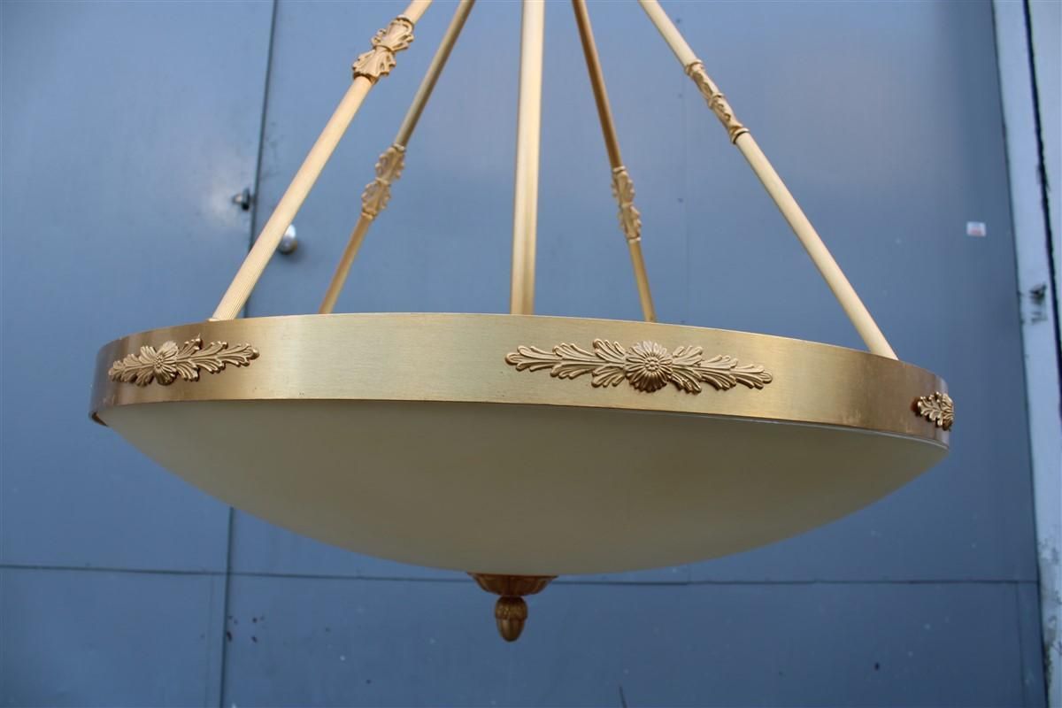 Big Classic Round Italian Chandelier Brass Gold Yellow Glass Italian Design 1970 photo vinterior