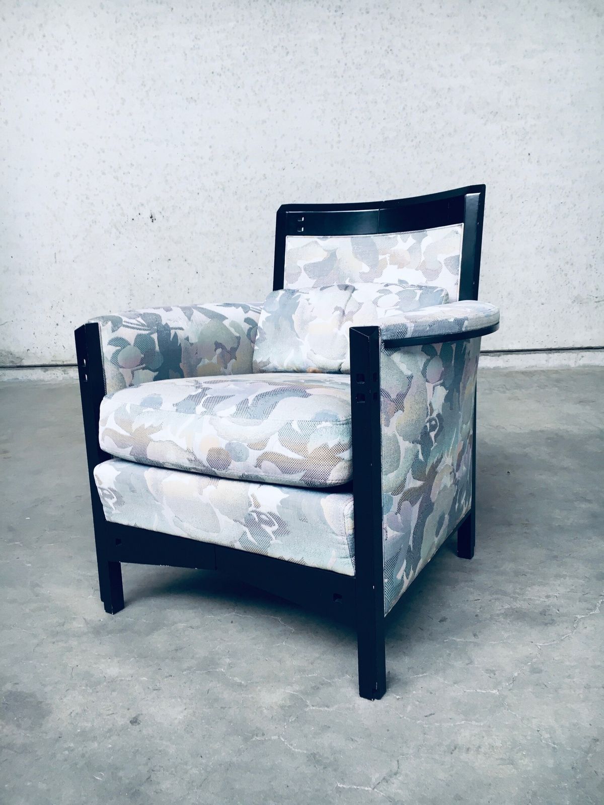 photo for sale Galaxy 'Peggy' Low Armchair Set By Umberto Asnago For Giorgetti, Italy 1990s