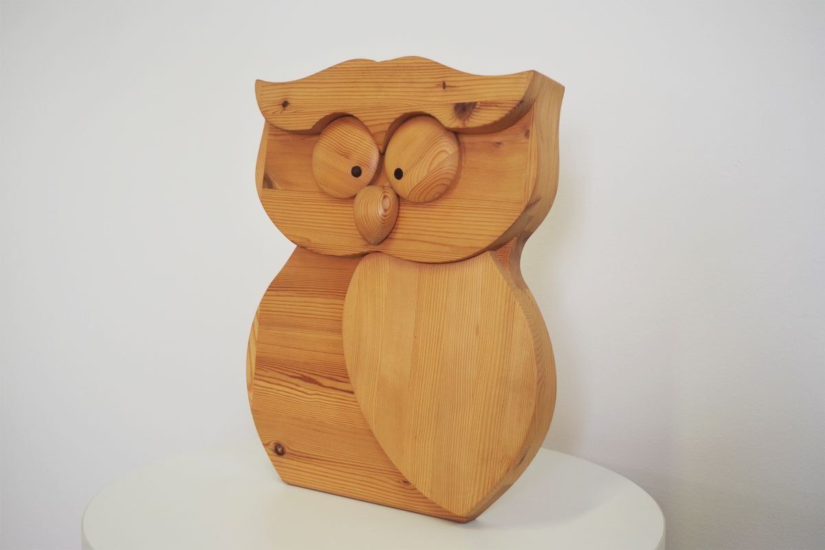 Carved Wooden Owl, 1980s photo vintage