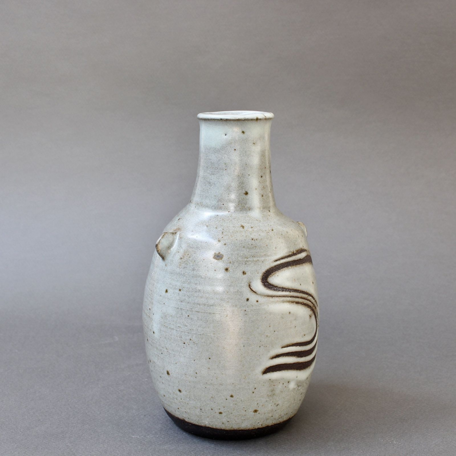 Japanese Style Ceramic Vase With Lugs By Janet Leach (1981) photo vinterior