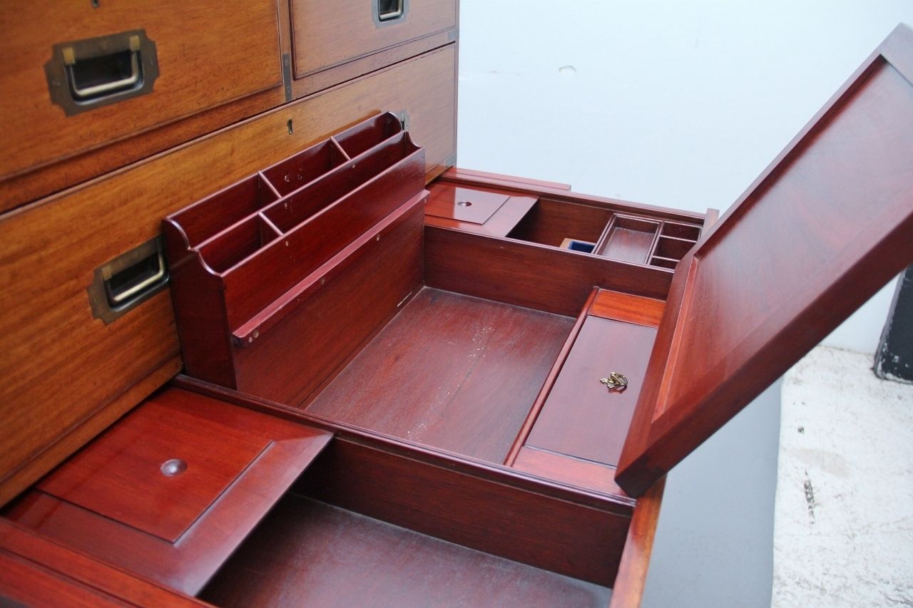 photo vintage 19th Century Mahogany Military Secretaire Chest