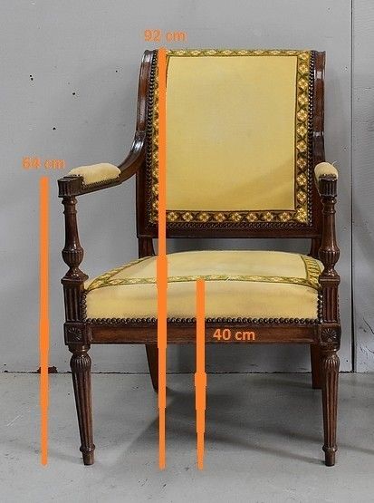 photo vintage Walnut Armchair, Louis XVI Period, Early 19th Century
