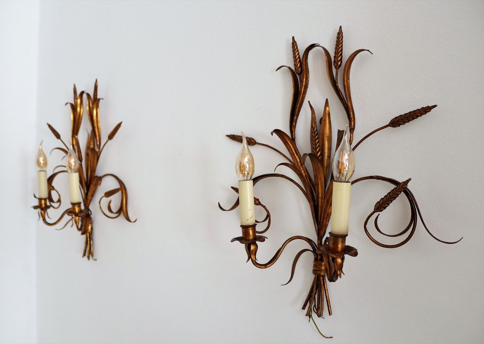 Italian Midcentury Gilt Tole Wall Sconces With Wheat Sheaf, 1950s, Set Of Five photo vintage
