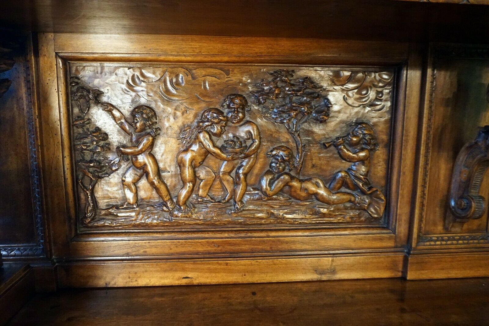 A Rare And Exciting Italian Fantasy Buffet By Renowned Wood Sculpture Valentino photo buy