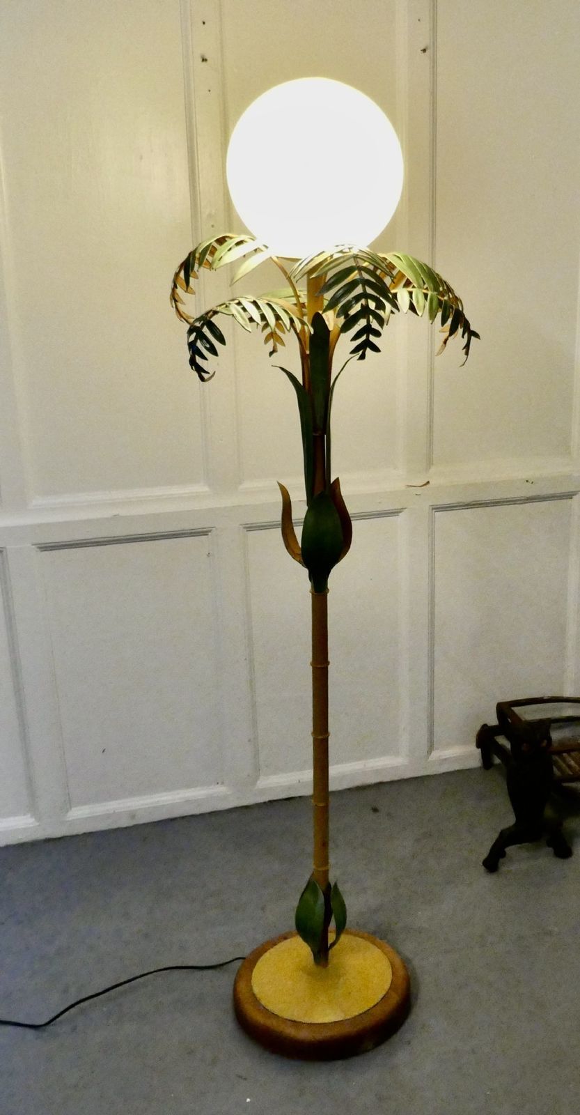 Unusual French Conservatory Painted Toleware Floor Lamp photo vinterior
