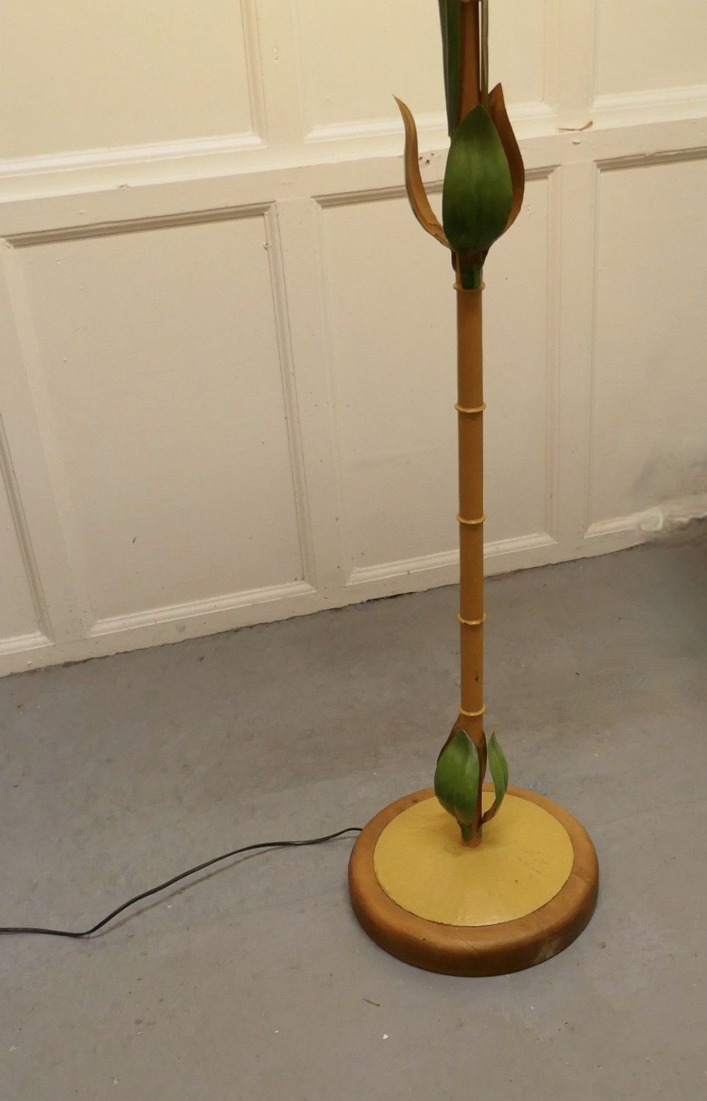 photo furniture Unusual French Conservatory Painted Toleware Floor Lamp